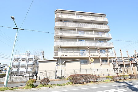 五感で感じる、現地でしかわからない事も沢山ございます。周辺環境なども一緒にご案内いたしますのでお気軽にお問合せください。