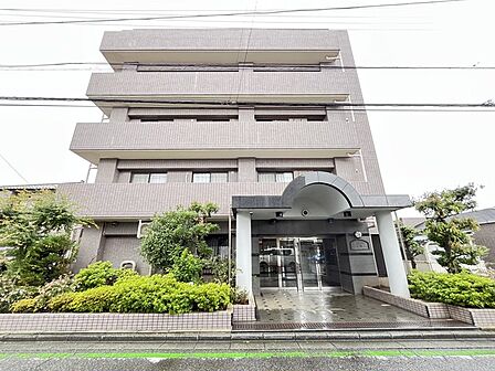 五感で感じる、現地でしかわからない事も沢山ございます。周辺環境なども一緒にご案内いたしますのでお気軽にお問合せください。