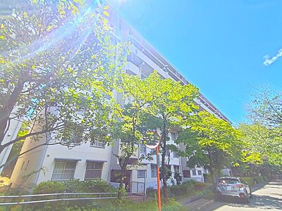 外観：五感で感じる、現地でしかわからない事も沢山ございます。周辺環境なども一緒にご案内いたしますのでお気軽にお問合せください。 