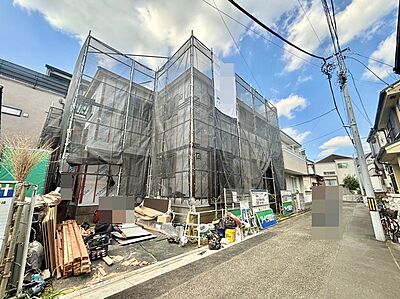 外観:東武東上線『鶴瀬駅』徒歩19分のアクセスです。10月完成予定です。 外観:東武東上線『鶴瀬駅』徒歩19分のアクセスです。10月完成予定です。