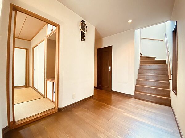 玄関を拡大表示