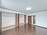 室内：【洋室／約10帖】 主寝室にはクローゼットを2ヵ所備えました。