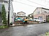 外観：住環境になじむ落ち着いた立地です。新たな生活の拠点を築くための素地が整っています 