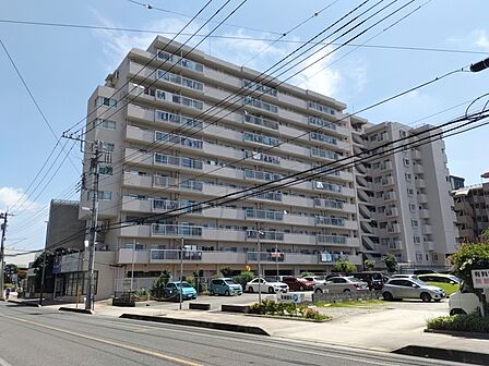 五感で感じる、現地でしかわからない事も沢山ございます。周辺環境なども一緒にご案内いたしますのでお気軽にお問合せください。 