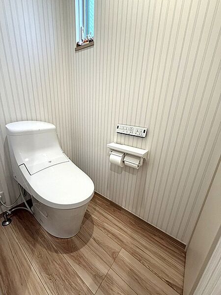 トイレを拡大表示