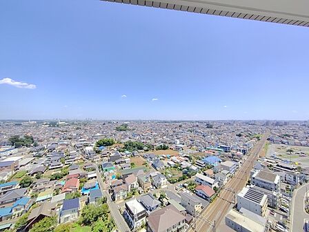 窓から眺める風景は一日の疲れを癒すヒーリングを奏でる、心地の良い時間を演出してくれます。室内も重要ですが、周りの環境もマイホーム選びの大事なポイント