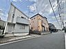 外観：リビングは広々と17帖の広さです。