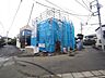 外観：戸建てが立ち並ぶ静かな住宅街。四季折々の移り変わりを感じながら自然と楽しみ、暮らす、そんな毎日を日々の中で感じられる住環境 