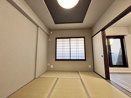 和室があるとやはりどこか心落ち着いてしまいます。客間としてもちょうど良い6帖。