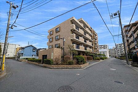 五感で感じる、現地でしかわからない事も沢山ございます。周辺環境なども一緒にご案内いたしますのでお気軽にお問合せください。