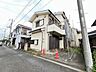 外観：戸建てが立ち並ぶ静かな住宅街。四季折々の移り変わりを感じながら自然と楽しみ、暮らす、そんな毎日を日々の中で感じられる住環境 