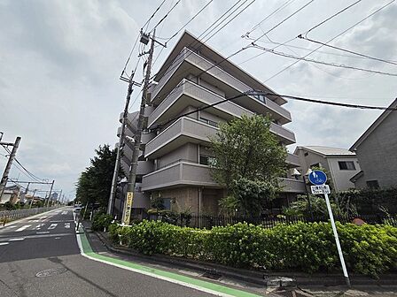 五感で感じる、現地でしかわからない事も沢山ございます。周辺環境なども一緒にご案内いたしますのでお気軽にお問合せください。