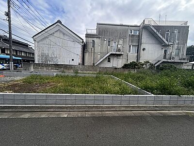 外観：五感で感じる、現地でしかわからない事も沢山ございます。周辺環境なども一緒にご案内いたしますのでお気軽にお問合せください。 