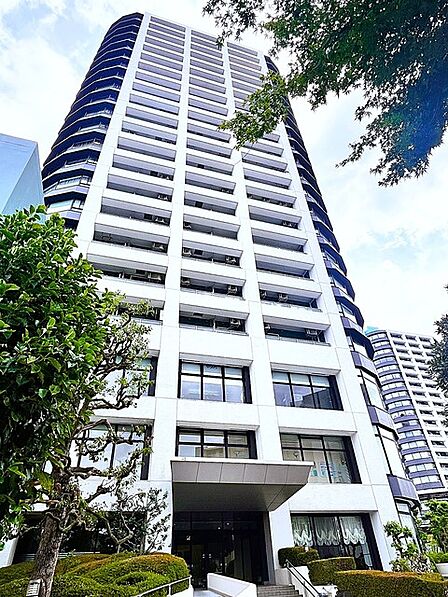 総戸数141戸の大規模マンションです。