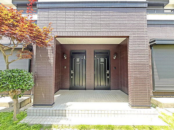 玄関を拡大表示