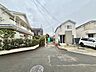 外観：前面道路は通り抜けができないため、交通量が少なく静かな住環境です。 