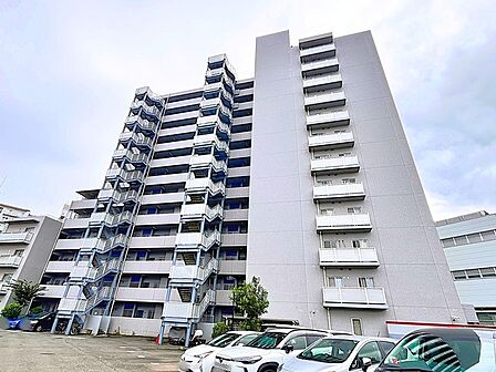 室内リフォーム工事済。完成物件だから、引っ越したあとの配置や動線も分かりやすい。