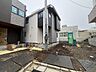 外観：戸建てならではのお庭スペース。BBQやガーデニング、お子様のプールなど、、、、様々な楽しみ方ができるプライベート空間。ご家族皆さままで思いっきりお楽しみください。 
