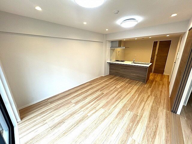 リビング/ダイニング コスモ与野ヒルズ 1階/-