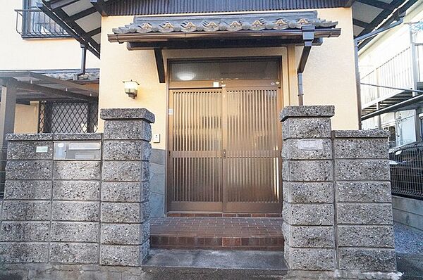 玄関を拡大表示