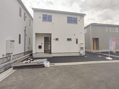 外観:ウェブや資料からでは得られないヒントがたくさん見つかる完成物件です。 外観:ウェブや資料からでは得られないヒントがたくさん見つかる完成物件です。