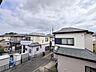 その他：低層住居専用地域ならではのベランダの光景。辺りには高い建物がありません。 