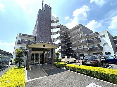 外観:オートロック完備のマンション 外観:オートロック完備のマンション