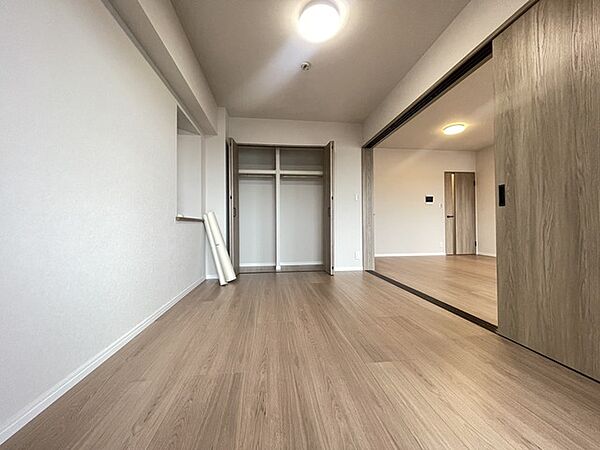 洋室を拡大表示