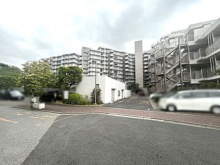 全255戸の大規模コミュニティ形成されております。