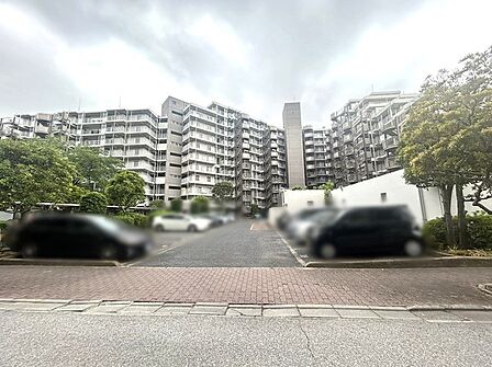 こちらのマンションは、全255戸のコミュニティです。