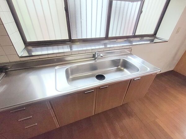 キッチンを拡大表示