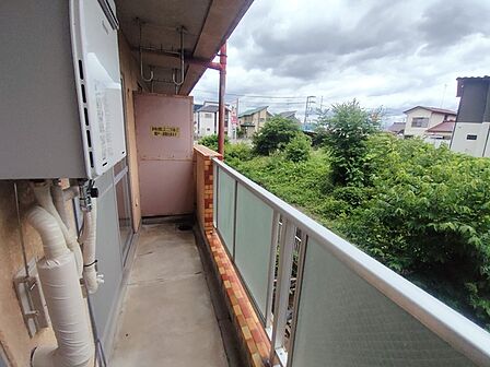 南向きバルコニーでお洗濯ものはいつもカラッと乾きます。