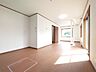 リビング/ダイニング：家族が自然に集りそうな広さが魅力のＬＤＫ。 