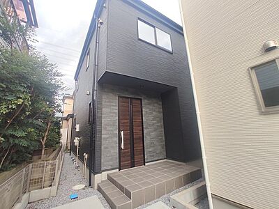 外観：完成物件だから、引っ越したあとの配置や動線も分かりやすい。 