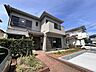 外観：車の通りも少ない閑静な住宅地。子育てにも、第二の人生にも。 