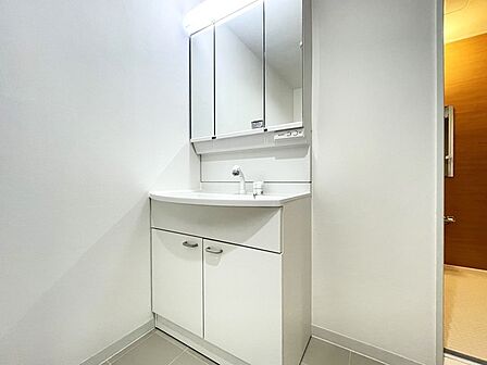 洗面化粧台もしっかりリフォーム済みです。 