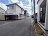 外観：前面道路