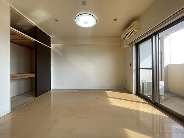 寝室を拡大表示
