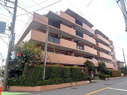 オートロック付きのマンションです〇