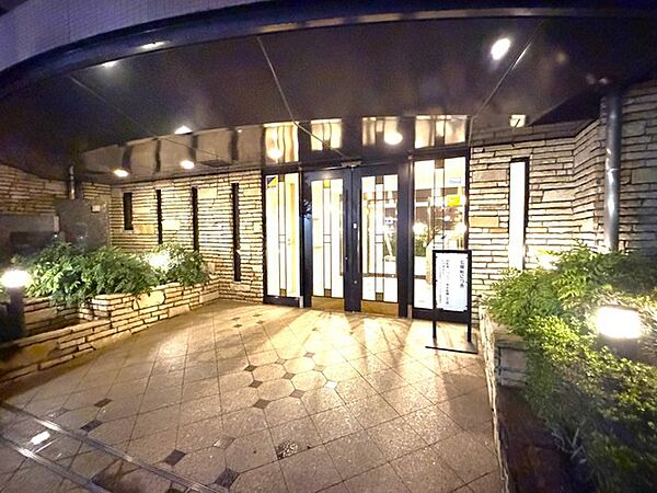 エントランスを拡大表示