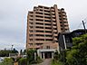 外観：街並みに美しく溶け込みながらも確かな存在感を放つ佇まい