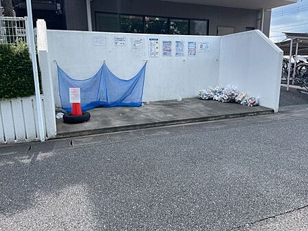 ごみ置場