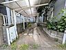 駐車場：日々の暮らしをスムーズに支える落ち着いた雰囲気の駐車スペース