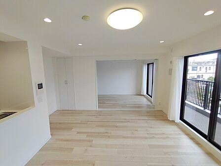 売主様ご退居済み。お気兼ねなくご見学いただけます。ごゆっくりどうぞ。  