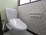 トイレ：新しくお住まいになる方のことを考えて、トイレも新品に交換しました。 