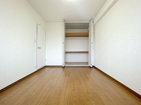 寝室を拡大表示