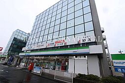 [周辺] 【コンビニエンスストア】ファミリーマート三郷駅前店まで1560ｍ