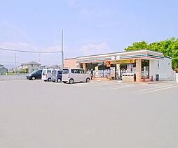 [周辺] セブンイレブン日高旭ケ丘店 982m