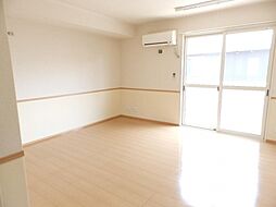 コアロード 202 2階1LDKのリビング/ダイニング