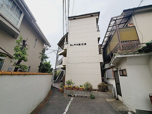 おしゃれ館石津 ｜大阪府寝屋川市池田中町(賃貸マンション1K・1階・18.00㎡)の写真 その1